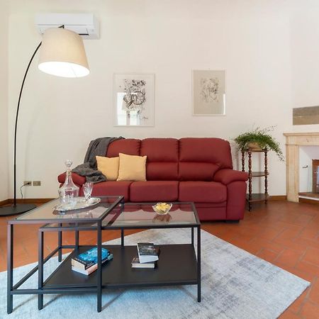 110 Sqm Apartment 6 Sleeps In Santa Croce Флоренция Екстериор снимка