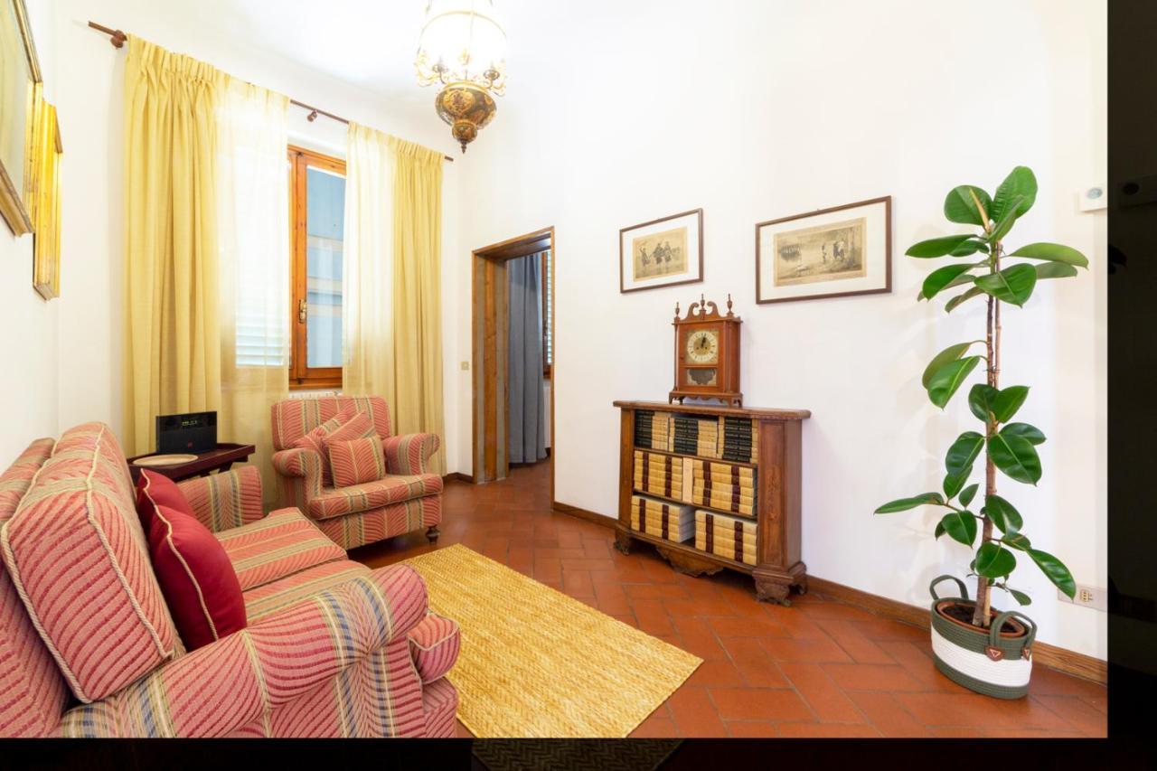 110 Sqm Apartment 6 Sleeps In Santa Croce Флоренция Екстериор снимка