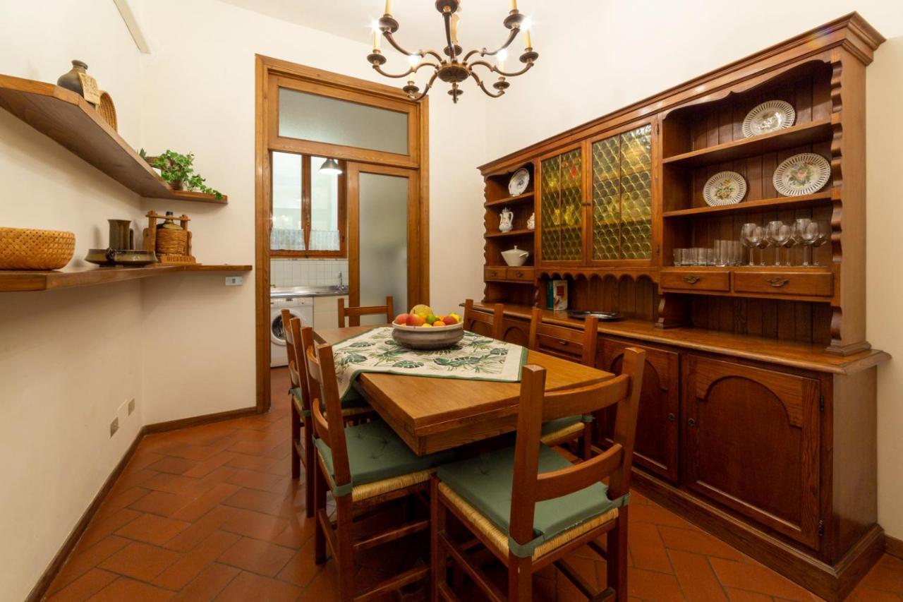 110 Sqm Apartment 6 Sleeps In Santa Croce Флоренция Екстериор снимка
