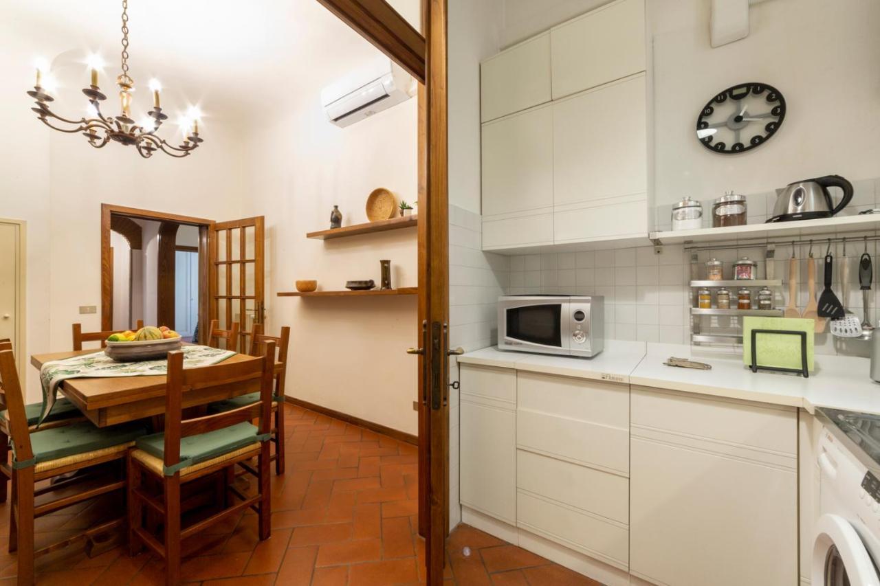 110 Sqm Apartment 6 Sleeps In Santa Croce Флоренция Екстериор снимка