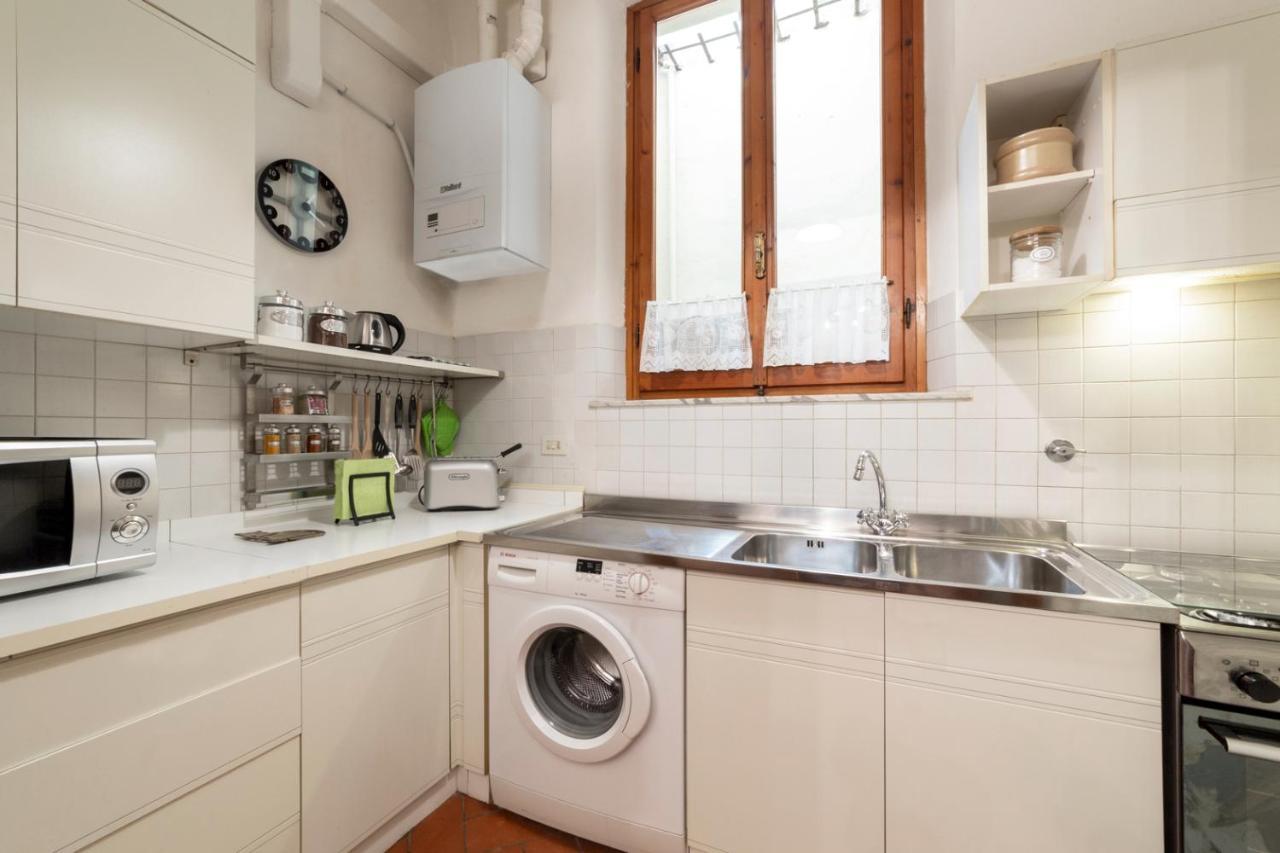 110 Sqm Apartment 6 Sleeps In Santa Croce Флоренция Екстериор снимка