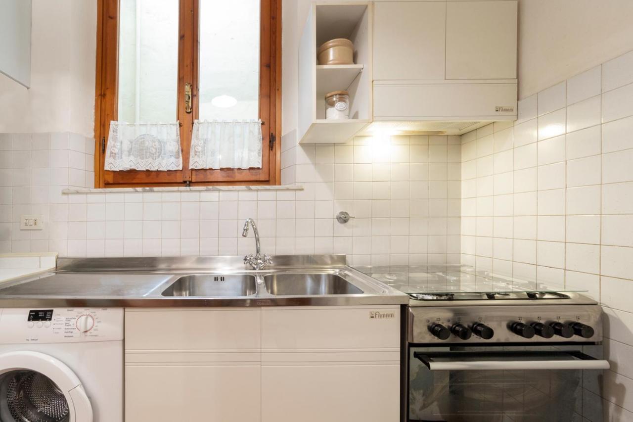 110 Sqm Apartment 6 Sleeps In Santa Croce Флоренция Екстериор снимка