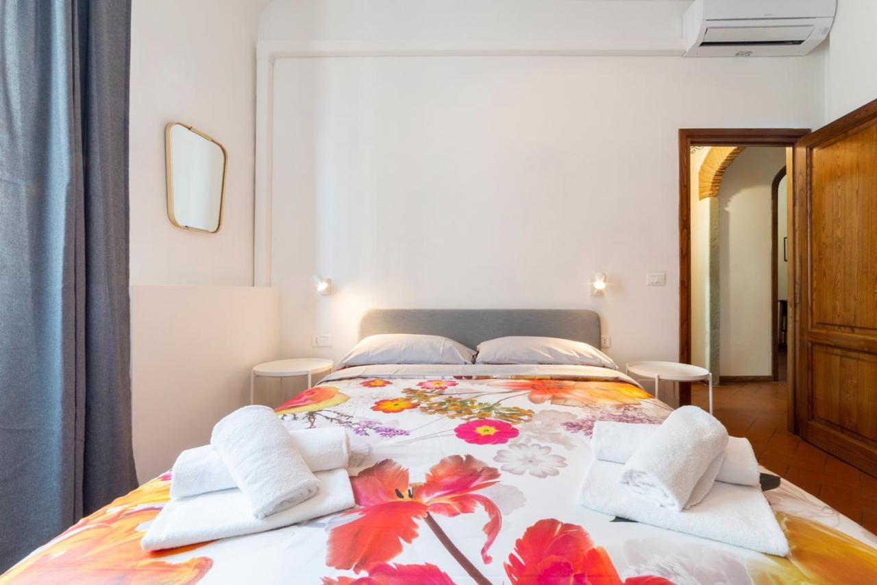 110 Sqm Apartment 6 Sleeps In Santa Croce Флоренция Екстериор снимка