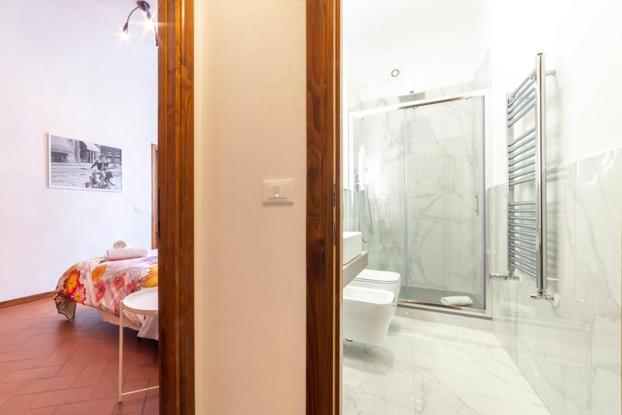 110 Sqm Apartment 6 Sleeps In Santa Croce Флоренция Екстериор снимка